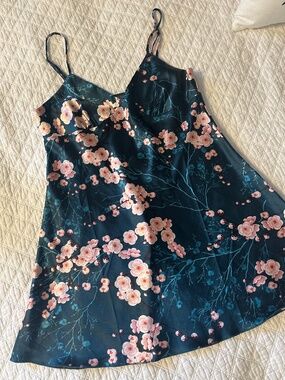 ✨ 3 for $30 ✨ Floral Slip Dress